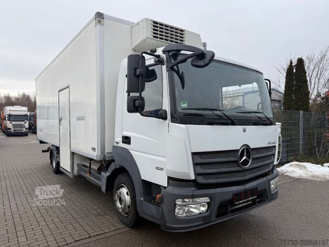 Furgão frigorífico MERCEDES-BENZ Atego 821 L Kühlkoffer/ThermoKing V500/Klima