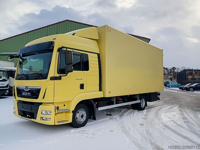 Caja cerrada MAN Koffer 8.220 TGL Euro 6 2X Schlafplatz AHK