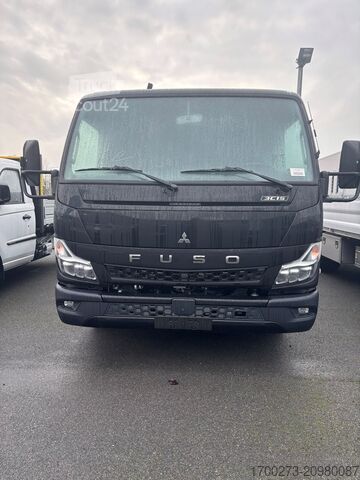 Driezijdige kipper bestelwagen FUSO 3C15 3400
