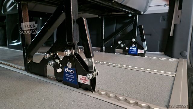 Minibus MERCEDES-BENZ Sprinter Lord Light 22 Sitzer 5 x Lagerfahrzeug