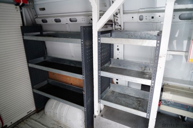 Vrachtwagenhoogwerker RENAULT MASTER / ZWY?KA / PODNO?NIK KOSZOWY Elevateur 14