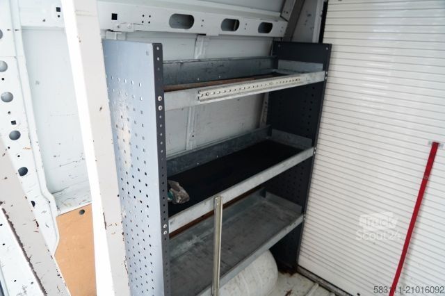 Vrachtwagenhoogwerker RENAULT MASTER / ZWY?KA / PODNO?NIK KOSZOWY Elevateur 14