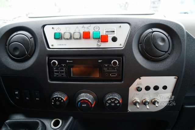 Vrachtwagenhoogwerker RENAULT MASTER / ZWY?KA / PODNO?NIK KOSZOWY Elevateur 14