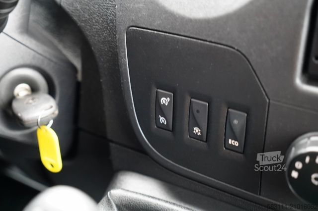 Vrachtwagenhoogwerker RENAULT MASTER / ZWY?KA / PODNO?NIK KOSZOWY Elevateur 14