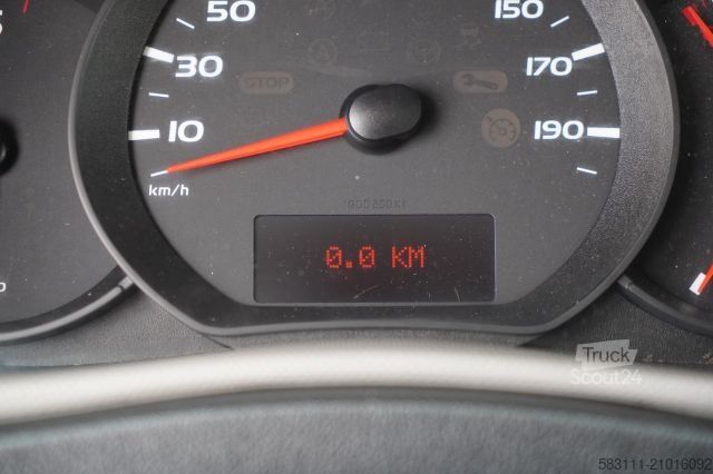 Vrachtwagenhoogwerker RENAULT MASTER / ZWY?KA / PODNO?NIK KOSZOWY Elevateur 14