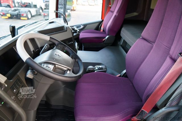 Τυπική μονάδα τράκτορα VOLVO FM 430 / PE?NY ADR / WAGA: 6 500 KG / NISKA KABI