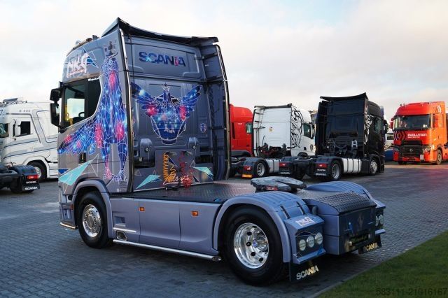 Standard tractor unit SCANIA S 580 / V8 / ORGINALNA EDYCJA LIMITED / NR 010 /