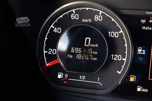 Standard tractor unit SCANIA S 580 / V8 / ORGINALNA EDYCJA LIMITED / NR 010 /