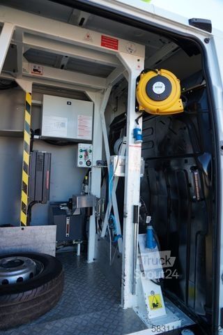 Vrachtwagenhoogwerker IVECO DAILY 70-180 / PODNO?NIK KOSZOWY - 16 m / BLASZ