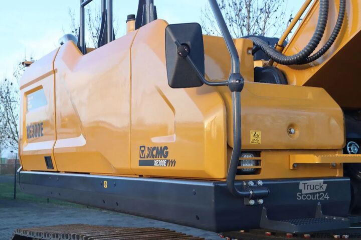  XCMG XE300E | CE | CUMMINS STAGE V | HAMMER / SHEAR