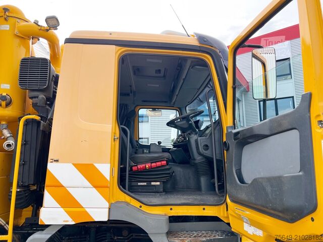 Special purpose truck Mercedes-Benz Actros 3243 K 8x4/4 Actros 3243 K 8x4/4, Müller Saug- und Spülwagen ca. 17m³, Rechtslenker