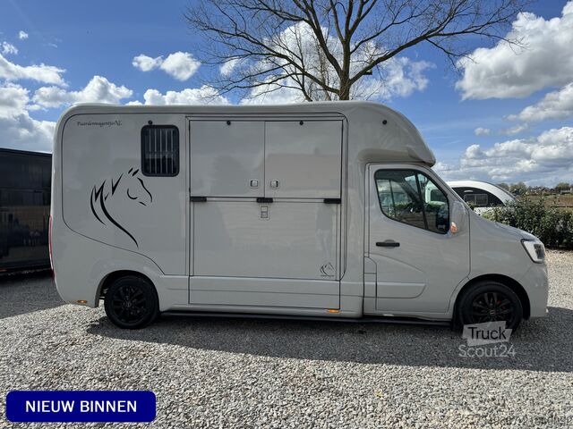 Transport de chevaux Renault Master PAARDENWAGEN | HORSETRUCK | KRISMAR | ST...