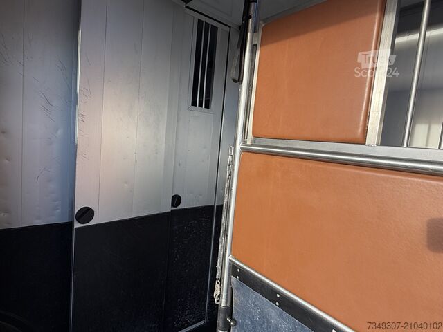 Paarden transport RENAULT MASTER PAARDENWAGEN | HORSETRUCK | ROELOFSEN | ...