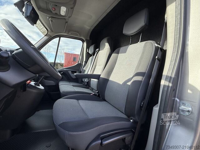 Paarden transport RENAULT MASTER PAARDENWAGEN | HORSETRUCK | TVW | STALLI...