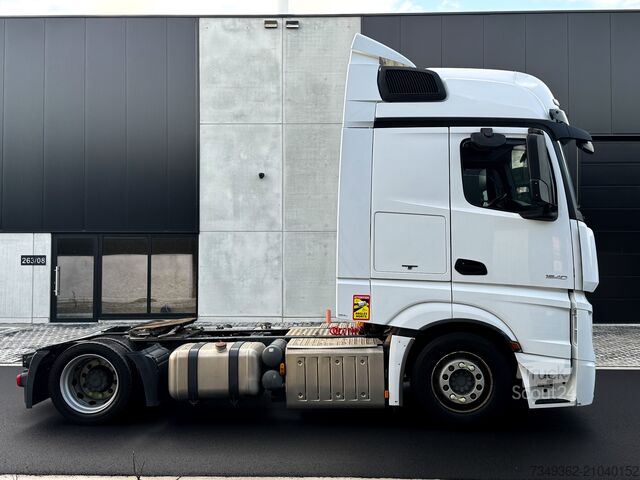 Tracteur standard / tracteur mega Mercedes-Benz Actros 1840