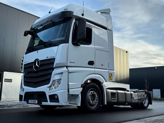 Tracteur standard / tracteur mega Mercedes-Benz Actros 1840