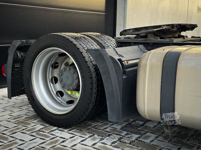 Tracteur standard / tracteur mega Mercedes-Benz Actros 1840