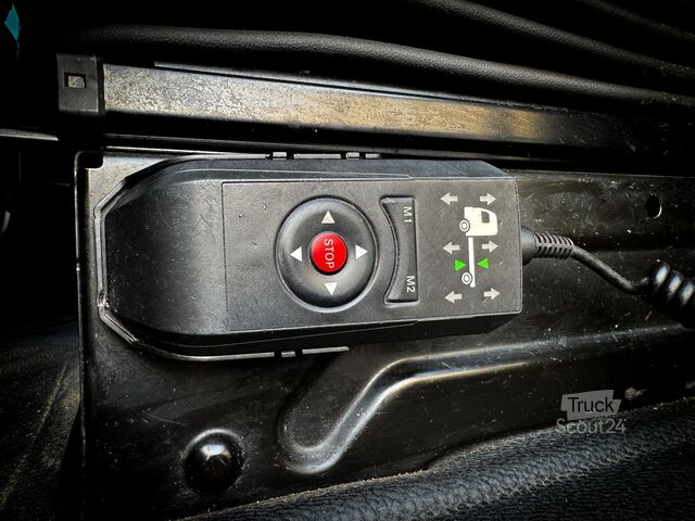 Tracteur standard / tracteur mega Mercedes-Benz Actros 1840