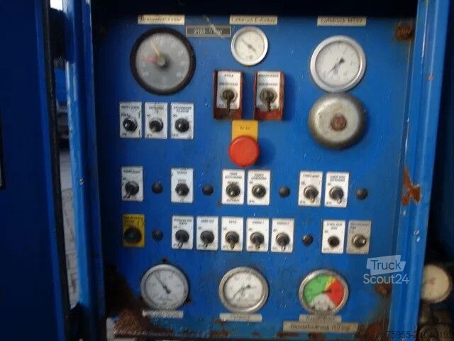 Suction vehicle MAN 18-272 MANUAL POMP 6 CIL VACUUM TOILET TRUCK,19...