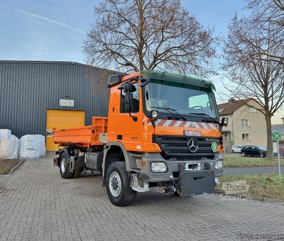 Sklápěcí vůz Mercedes-Benz Actros 2036 - 4x4 - 1. Hand - 200 TKm
