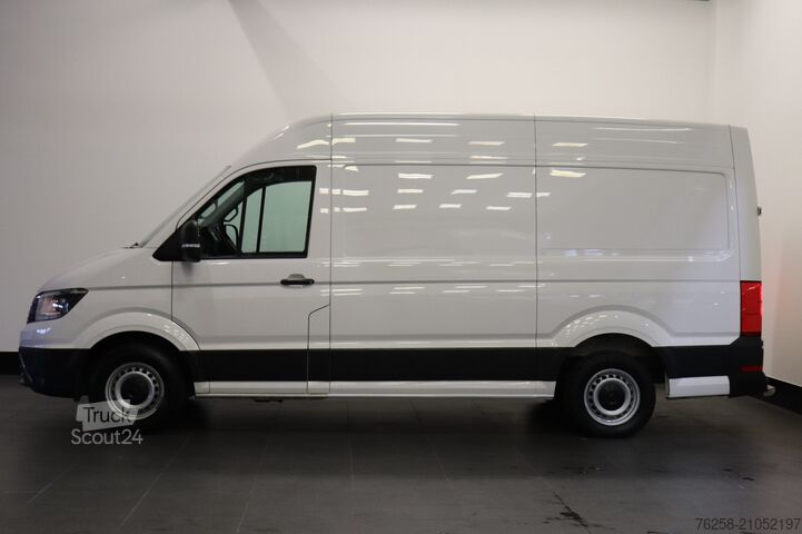 Fourgon tôlé Volkswagen Crafter 2.0 TDI 177PK L3H3 EURO 6 - Airco - Cru...