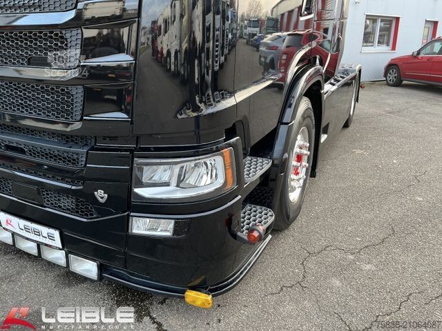 Trattore stradale standard SCANIA S 530 A4x2NB*2xTank*VollLuft*Leder*TOP*