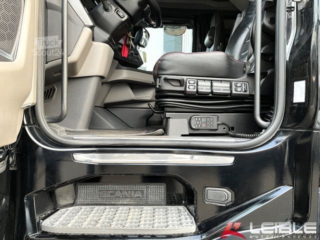 Trattore stradale standard SCANIA S 530 A4x2NB*2xTank*VollLuft*Leder*TOP*