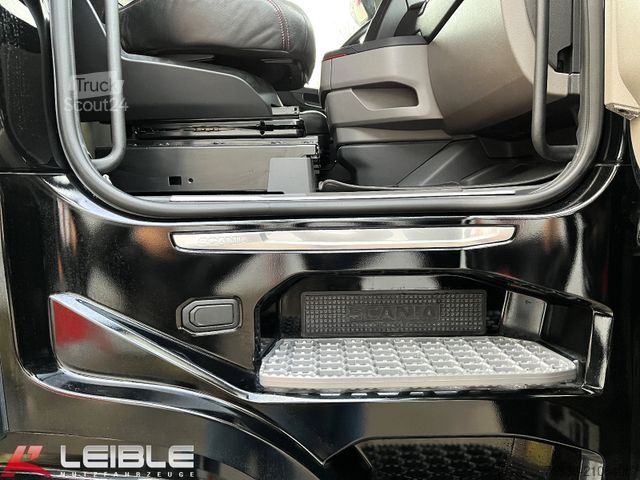 Trattore stradale standard SCANIA S 530 A4x2NB*2xTank*VollLuft*Leder*TOP*