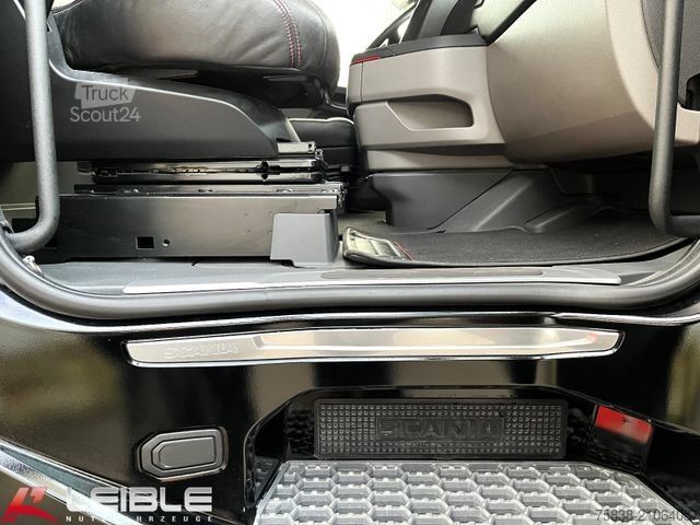 Trattore stradale standard SCANIA S 530 A4x2NB*2xTank*VollLuft*Leder*TOP*