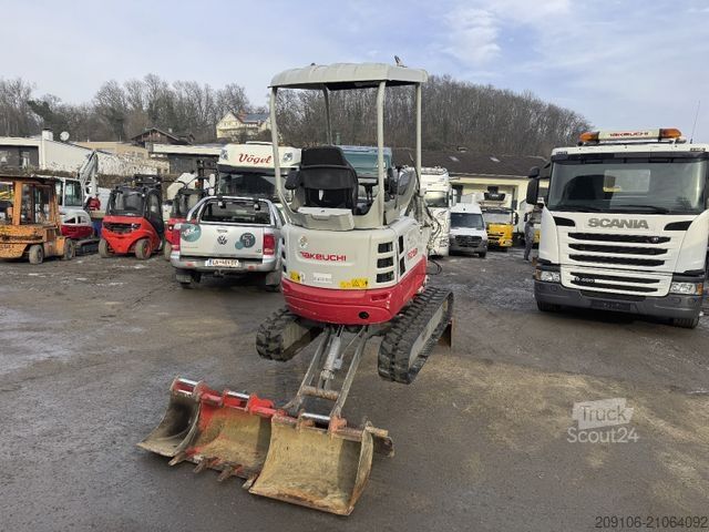Miniescavatore TAKEUCHI TB 215R Powertilt 4xSchaufeln 1610 kg