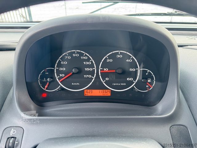 Kamper zintegrowany KNAUS Sun Liner 604 Markise+Solar+Sat TV