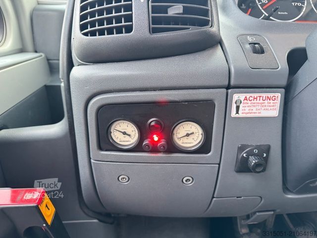 Kamper zintegrowany KNAUS Sun Liner 604 Markise+Solar+Sat TV