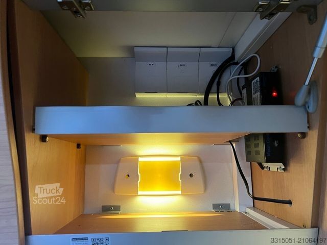 Kamper zintegrowany KNAUS Sun Liner 604 Markise+Solar+Sat TV