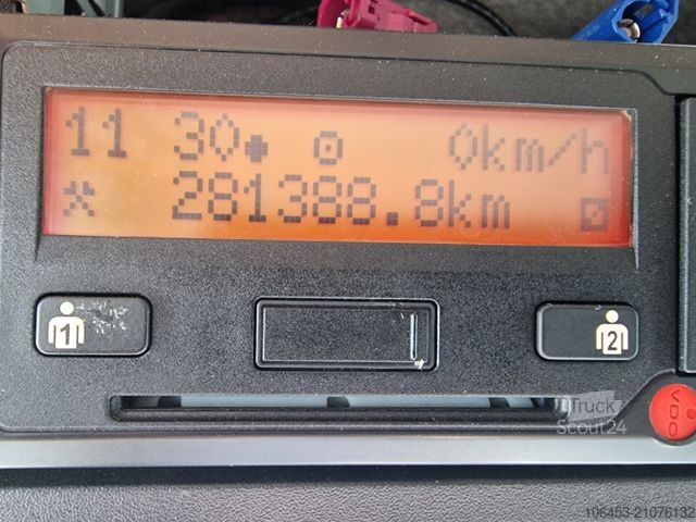 Volume tractor unit DAF CF 400 Volumen verstellbare Hub Sattelplatte