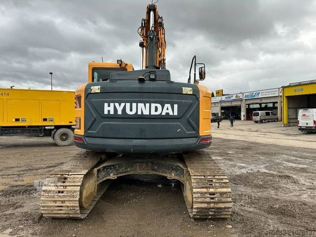 Excavatrice à chaînes HYUNDAI HX 235 LCR Kettenbagger 87.500 EUR / AC