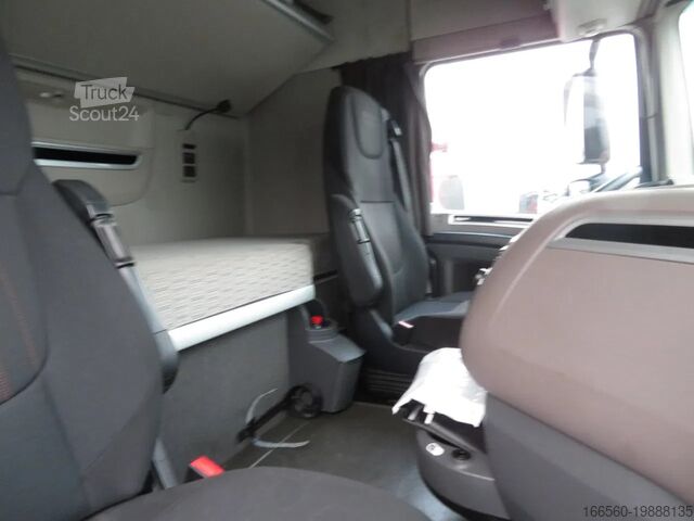 Standart traktör DAF XF 480 FT SPACE CAB