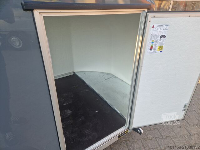 Remolque caja Cheval Liberté Debon Polycargo 1300 eisengrau Seitentür direk