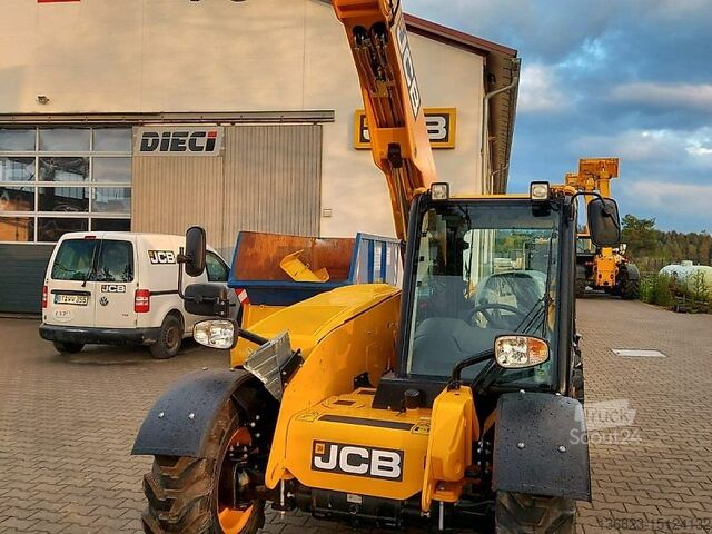 Teleszkópos rakodó JCB 525-60 Agri Plus