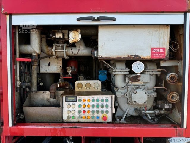 Vacuum tank truck MAN TGS 26.360 6x4H*4 Simon Moos KSA VacuDrain