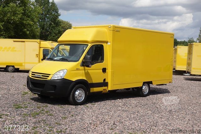 Furgoneta caja IVECO Daily 35 S 12 A / P Maxi Postkoffer REGALSYSTEM
