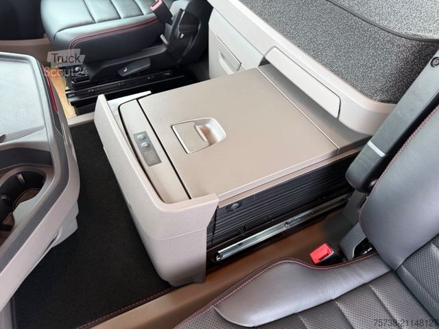 Kamyon şasisi SCANIA R 590 B6x4HB Fahrgestell/!NEU!/Retarder/VOLLLUFT