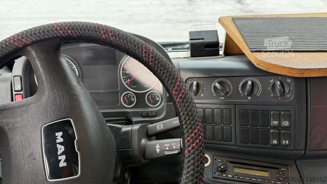 Curtain sider van MAN TGL 8.220 Pritsche 6,20M Plane Spriegel