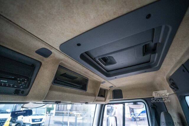 Volquete con grúa RENAULT PREMIUM 320+HIAB 112+2EXT