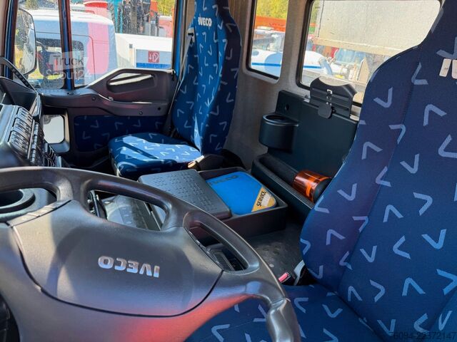 Avolava kuorma-auto IVECO Trakker 360 4x4 Pritsche Kran 27m AHK
