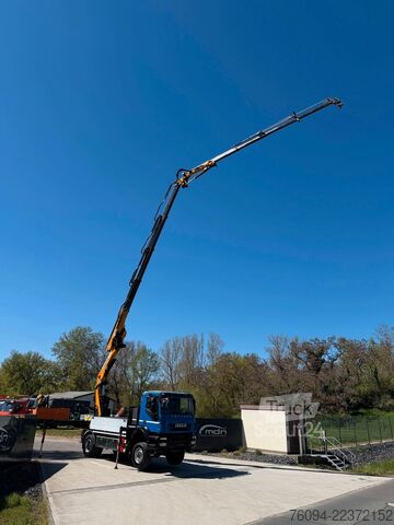 Żuraw samochodowy IVECO Trakker 360 4x4 Pritsche Kran 27m AHK