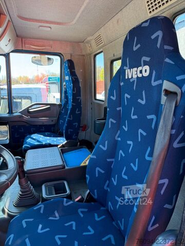Żuraw samochodowy IVECO Trakker 360 4x4 Pritsche Kran 27m AHK