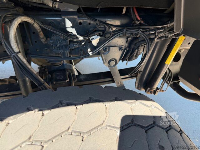 Żuraw samochodowy IVECO Trakker 360 4x4 Pritsche Kran 27m AHK