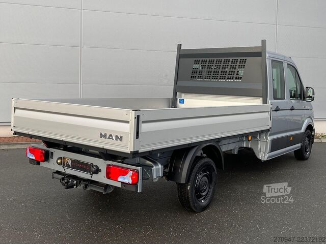 Fourgon pick-up MAN TGE 3.180 Pritsche DOKA LR 4x4 ACC LED DIFF-SPER