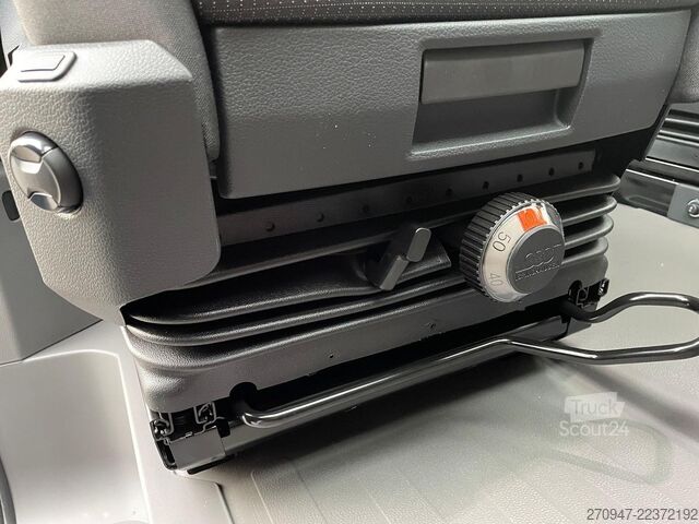 Fourgon pick-up MAN TGE 3.180 Pritsche DOKA LR 4x4 ACC LED DIFF-SPER