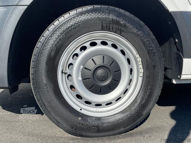 Kastenwagen hoch VOLKSWAGEN Crafter Kasten 35 L4H3 NAV RFK äden